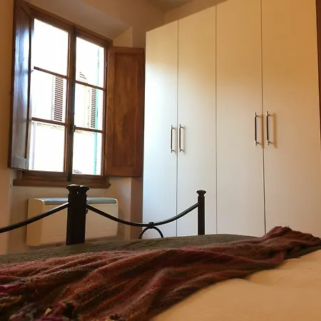 San Lorenzo Apartment *